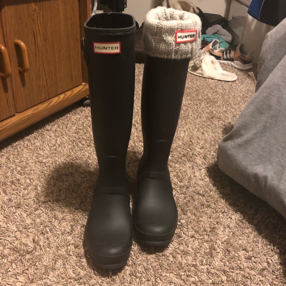 Hunter rain boots matte black